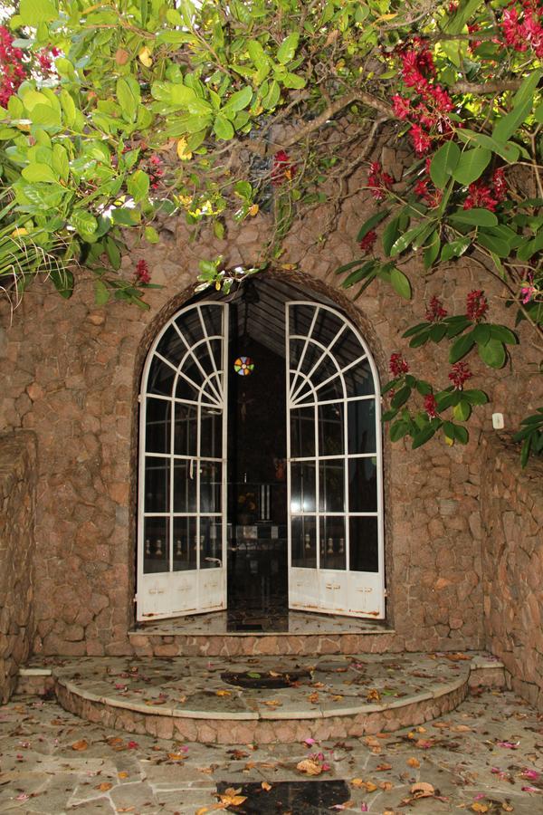 Hotel E Pousada Recanto Do Rio Pardo Sao Jose do Rio Pardo Exterior photo